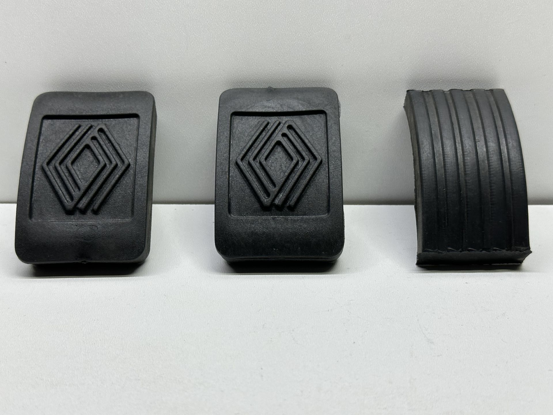 RENAULT 12-R12-TOROS PEDAL LASTİK TAKIMI
