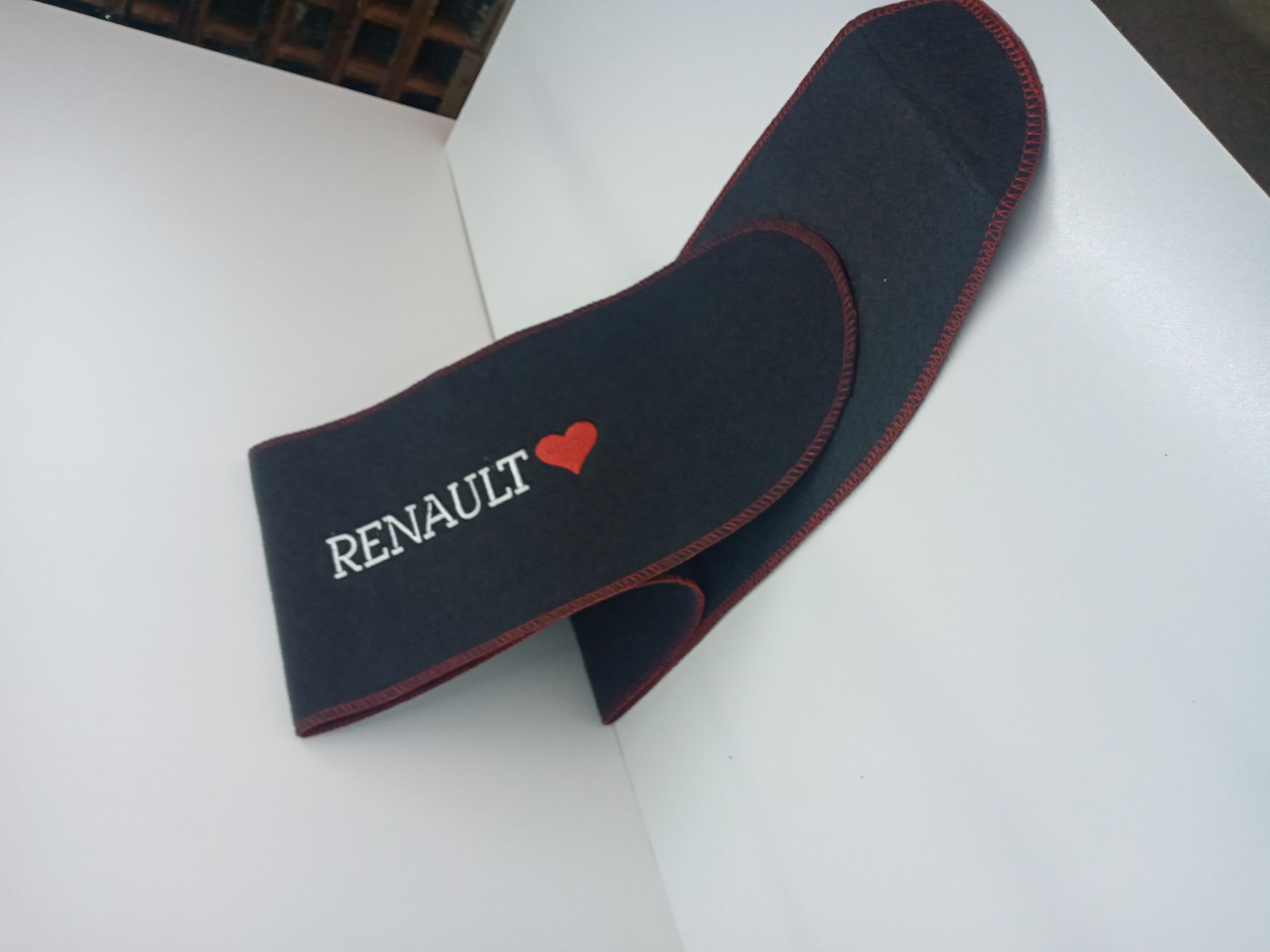 RENAULT 12 TOROS R12 ÖN GÖĞÜSLÜK HALIFLEKS ÖRTÜ