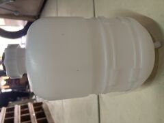 RENAULT 12-R12-TOROS -R9- RENAULT 9-BROADWAY GENŞLEŞME KAVANOZU (YEDEK SU DEPOSU)